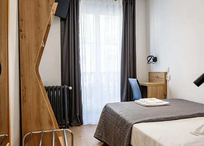 Du Dauphiné Hotel Lyon