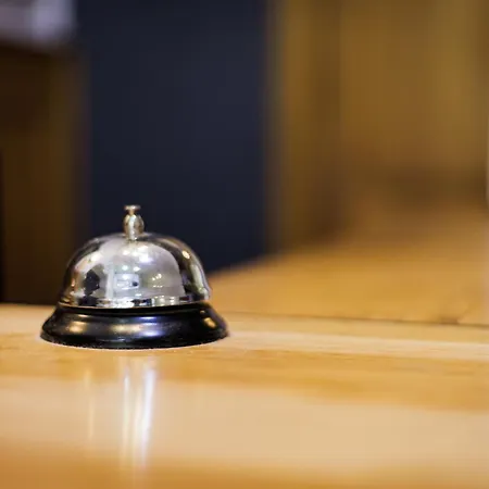 Du Dauphine Hotel