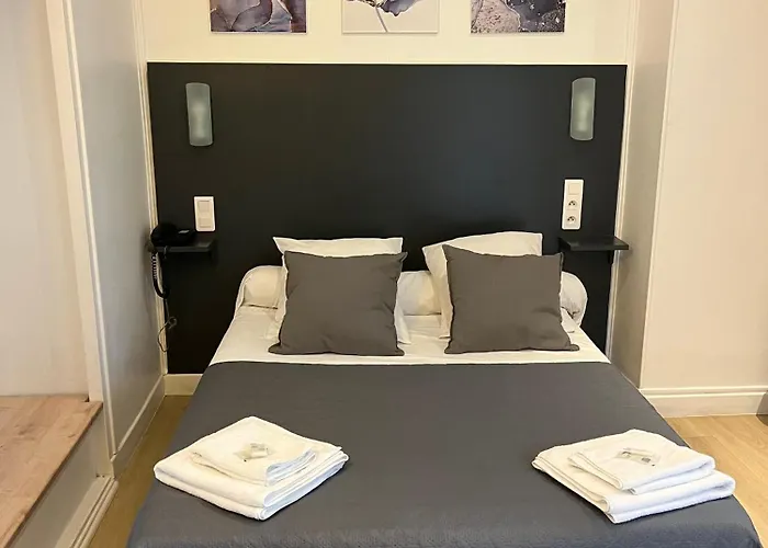 Du Dauphiné Hotel Lione